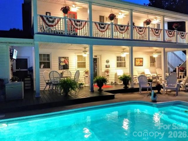 84 Portcrest Heights, Marion, NC 28752