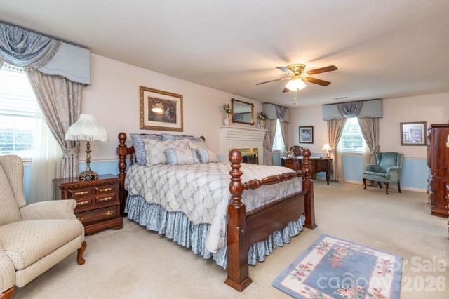 84 Portcrest Heights, Marion, NC 28752