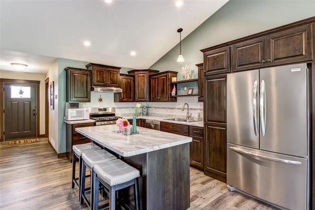 1868 Willow Creek Parkway, Chippewa Falls, WI 54729