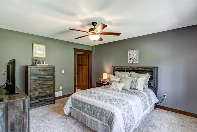 1868 Willow Creek Parkway, Chippewa Falls, WI 54729