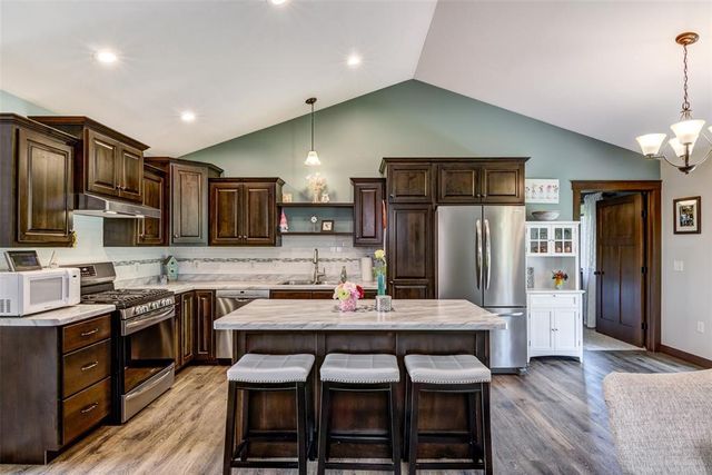 1868 Willow Creek Parkway, Chippewa Falls, WI 54729