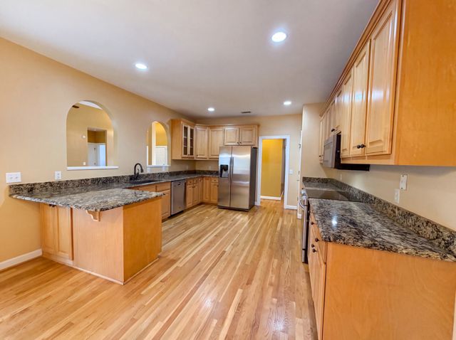 6724 Cold Stream Dr, Nashville, TN 37221