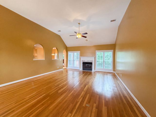 6724 Cold Stream Dr, Nashville, TN 37221