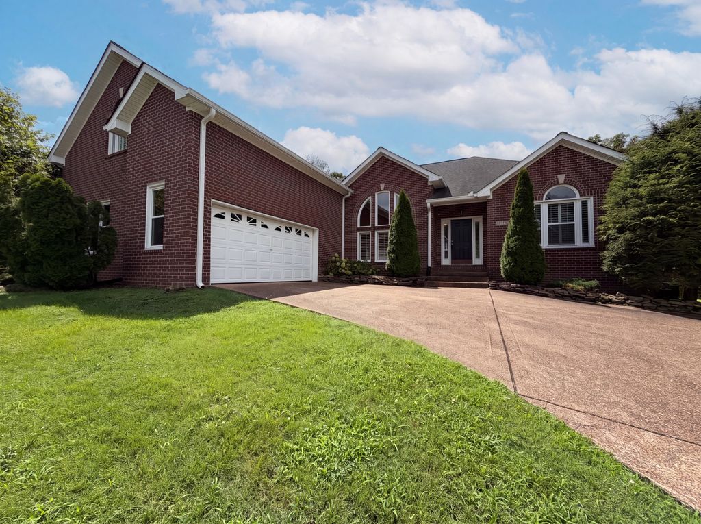 6724 Cold Stream Dr, Nashville, TN 37221