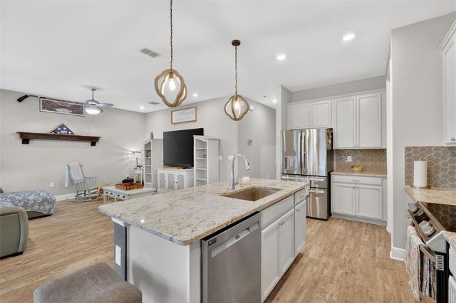 231 MESSINA PLACE, Howey In The Hills, FL 34737