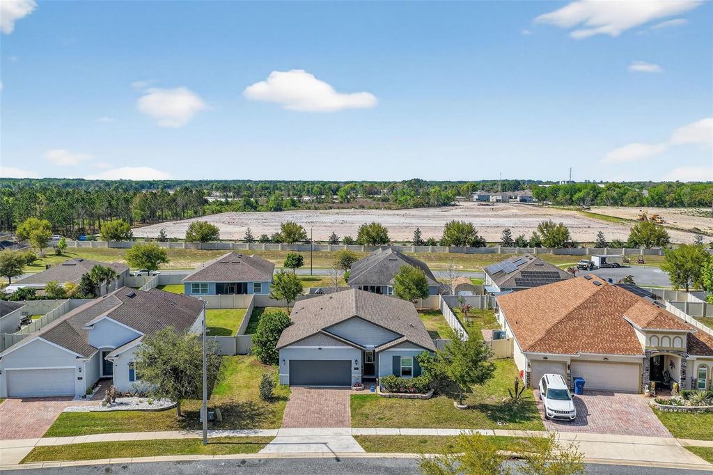 Image 22 of property listing at 231 MESSINA PLACE, Howey In The Hills, FL 34737