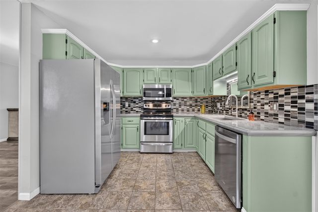 6423 Inverness Lane, Jackson, MI 49201
