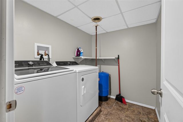 6423 Inverness Lane, Jackson, MI 49201