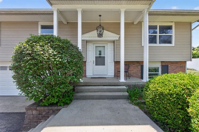 6423 Inverness Lane, Jackson, MI 49201
