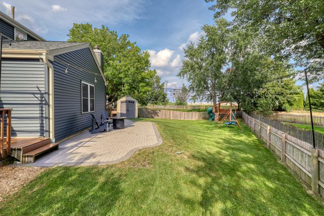 662 Nichole Lane, Geneva, IL 60134