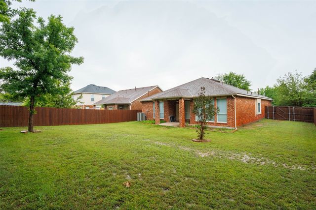 7048 Summit Parc Drive, Dallas, TX 75249