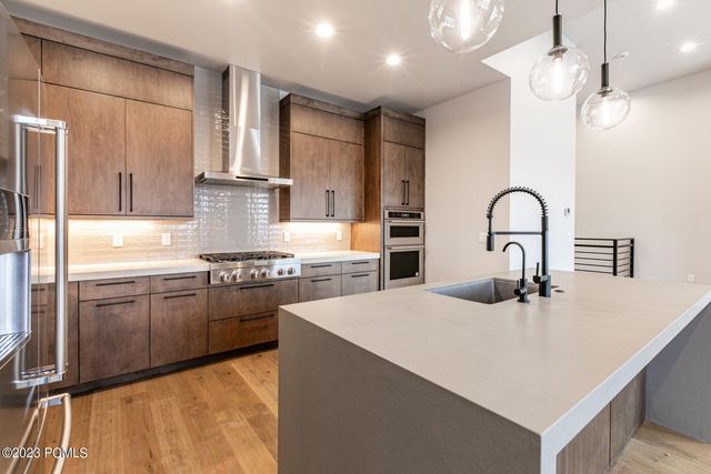 854 E Klaim Drive, Hideout, UT 84036