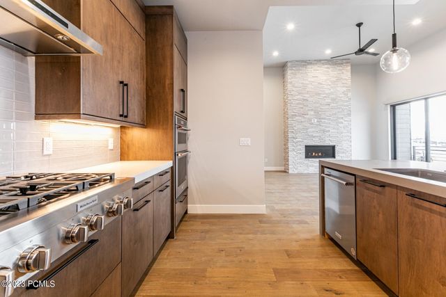 854 E Klaim Drive, Hideout, UT 84036