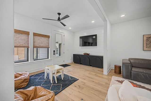 1320B Lischey Ave, Nashville, TN 37207