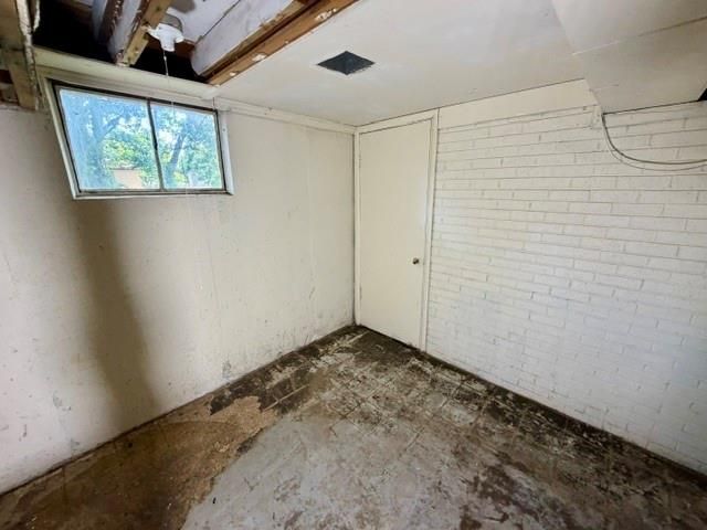 7906 E 93rd Street, Kansas City, MO 64138
