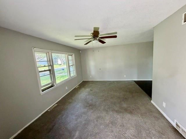 7906 E 93rd Street, Kansas City, MO 64138