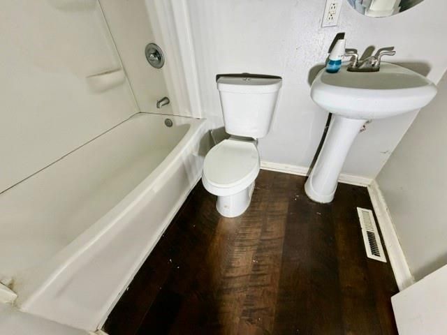 7906 E 93rd Street, Kansas City, MO 64138