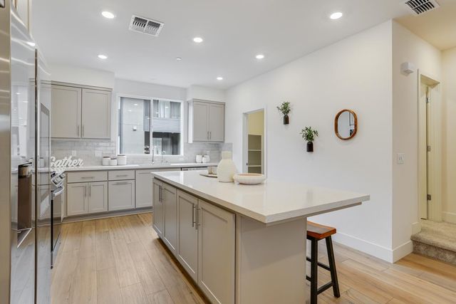 3229 Accelerator Avenue 1005, Fremont, CA 94538