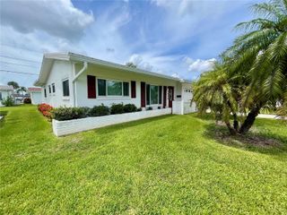 3856 101ST TERRACE N 3856, Pinellas Park, FL 33782