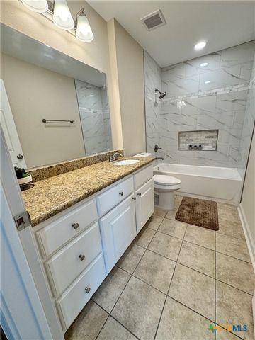 1708 Alamo Drive, Victoria, TX 77901