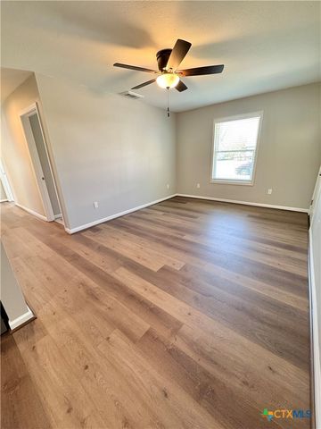 1708 Alamo Drive, Victoria, TX 77901