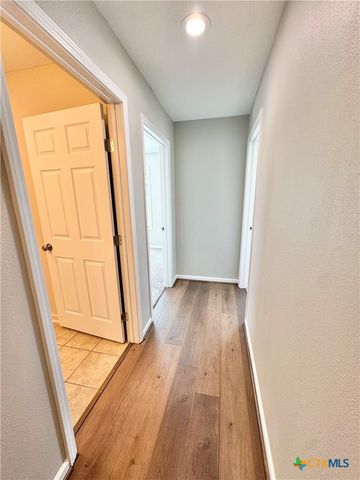 1708 Alamo Drive, Victoria, TX 77901