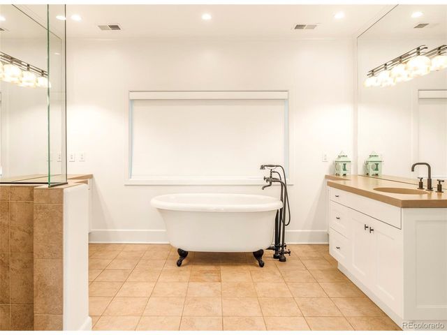 35 S Bellaire St, Denver, CO 80246