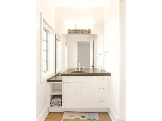 35 S Bellaire St, Denver, CO 80246