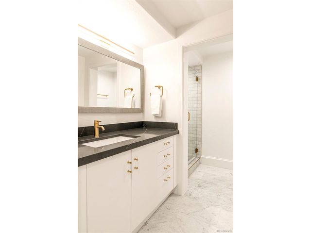 35 S Bellaire St, Denver, CO 80246