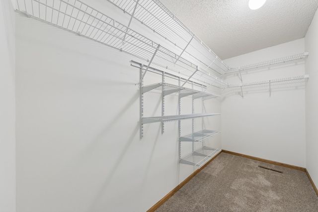 3877 Kennet Circle, Eagan, MN 55123