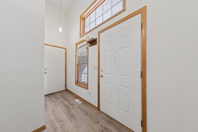 3877 Kennet Circle, Eagan, MN 55123