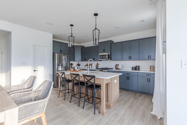 12160 Olivine Avenue, Cumberland, IN 46229