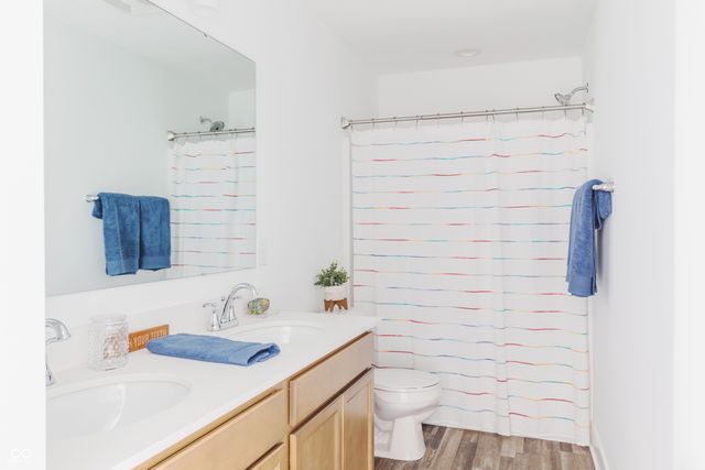 12160 Olivine Avenue, Cumberland, IN 46229