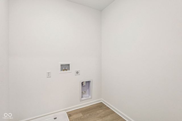 12160 Olivine Avenue, Cumberland, IN 46229