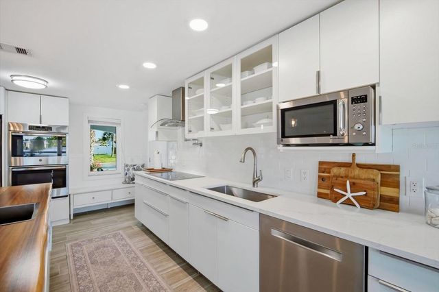 617 DUNDEE LANE, Holmes Beach, FL 34217