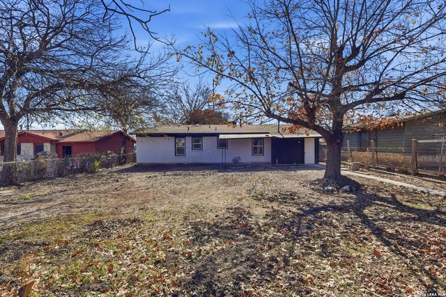 121 ELAND DR, San Antonio, TX 78213