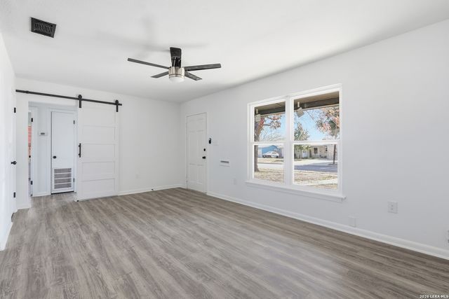 121 ELAND DR, San Antonio, TX 78213