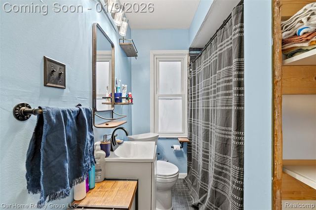 1660 Princeton Road, Berkley, MI 48072