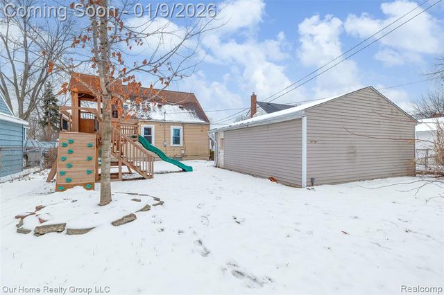 1660 Princeton Road, Berkley, MI 48072