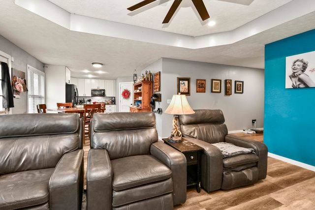 3866 S Leawood Avenue, Springfield, MO 65807