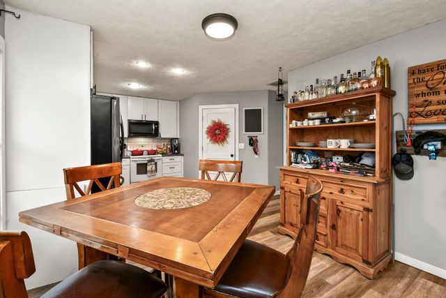 3866 S Leawood Avenue, Springfield, MO 65807