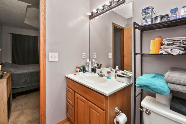 3866 S Leawood Avenue, Springfield, MO 65807