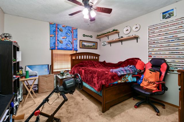 3866 S Leawood Avenue, Springfield, MO 65807