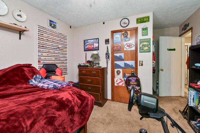 3866 S Leawood Avenue, Springfield, MO 65807