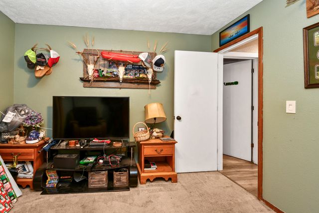 3866 S Leawood Avenue, Springfield, MO 65807