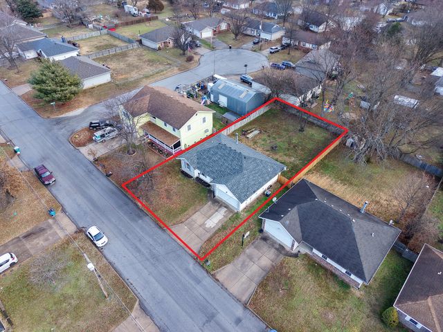 3866 S Leawood Avenue, Springfield, MO 65807