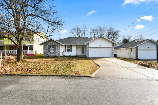 3866 S Leawood Avenue, Springfield, MO 65807