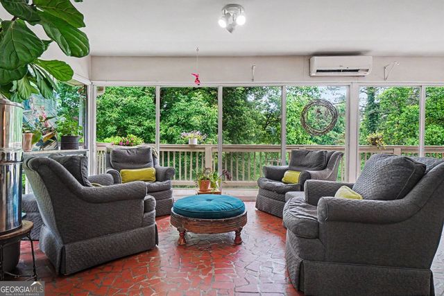 4575 Tall Pines Drive NW, Atlanta, GA 30327