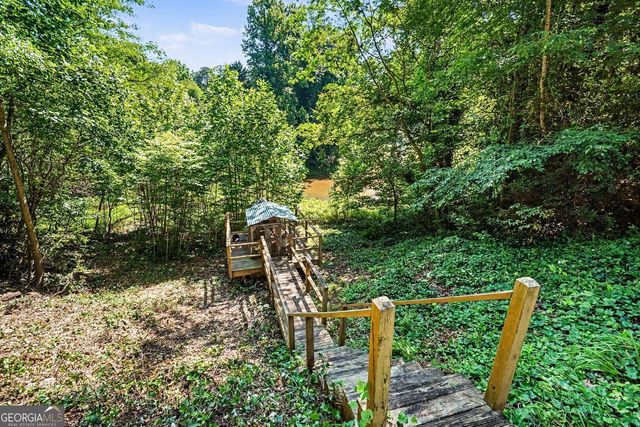 4575 Tall Pines Drive NW, Atlanta, GA 30327