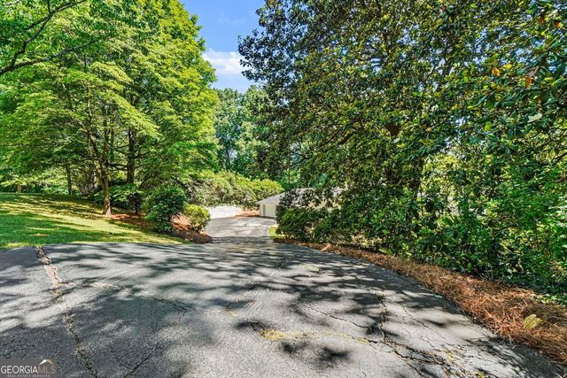 4575 Tall Pines Drive NW, Atlanta, GA 30327